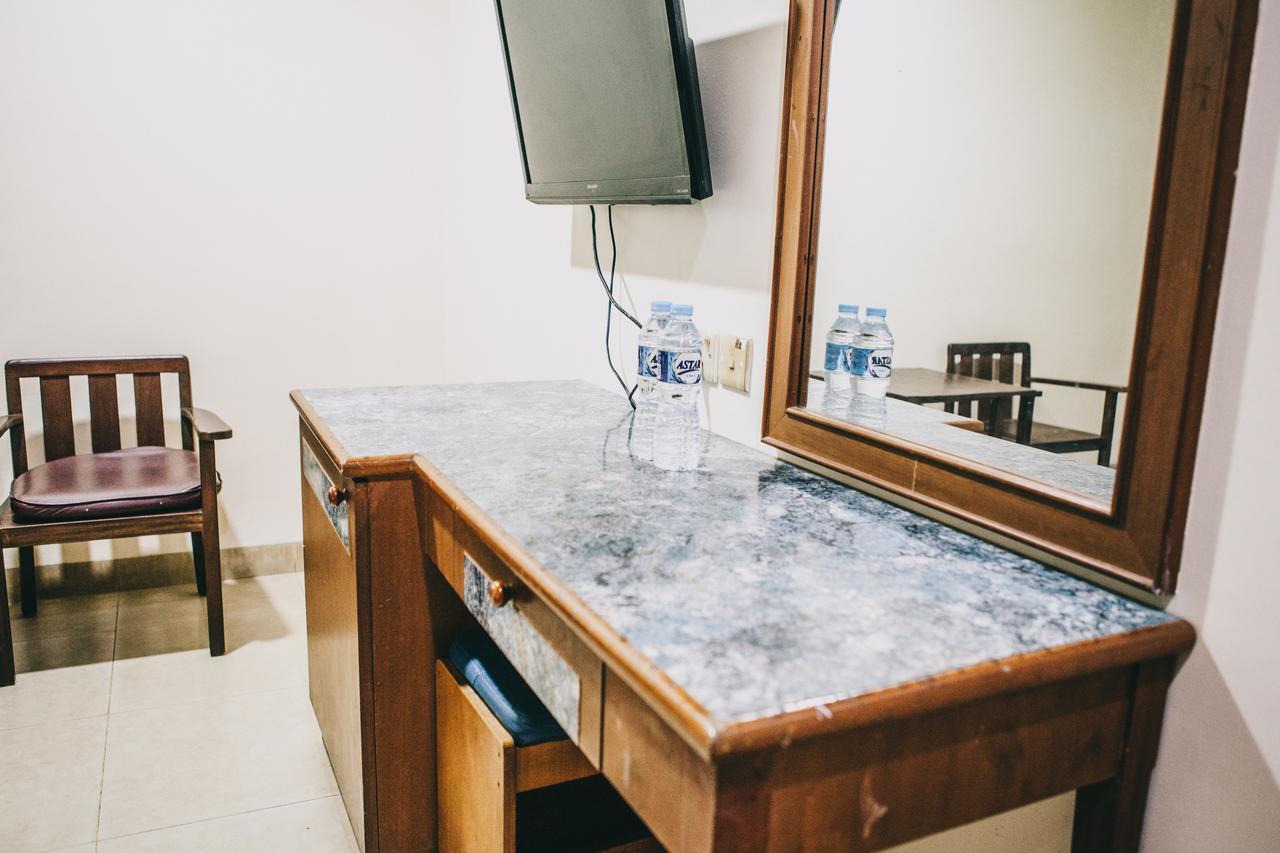Hotel Gloris Batam Екстер'єр фото
