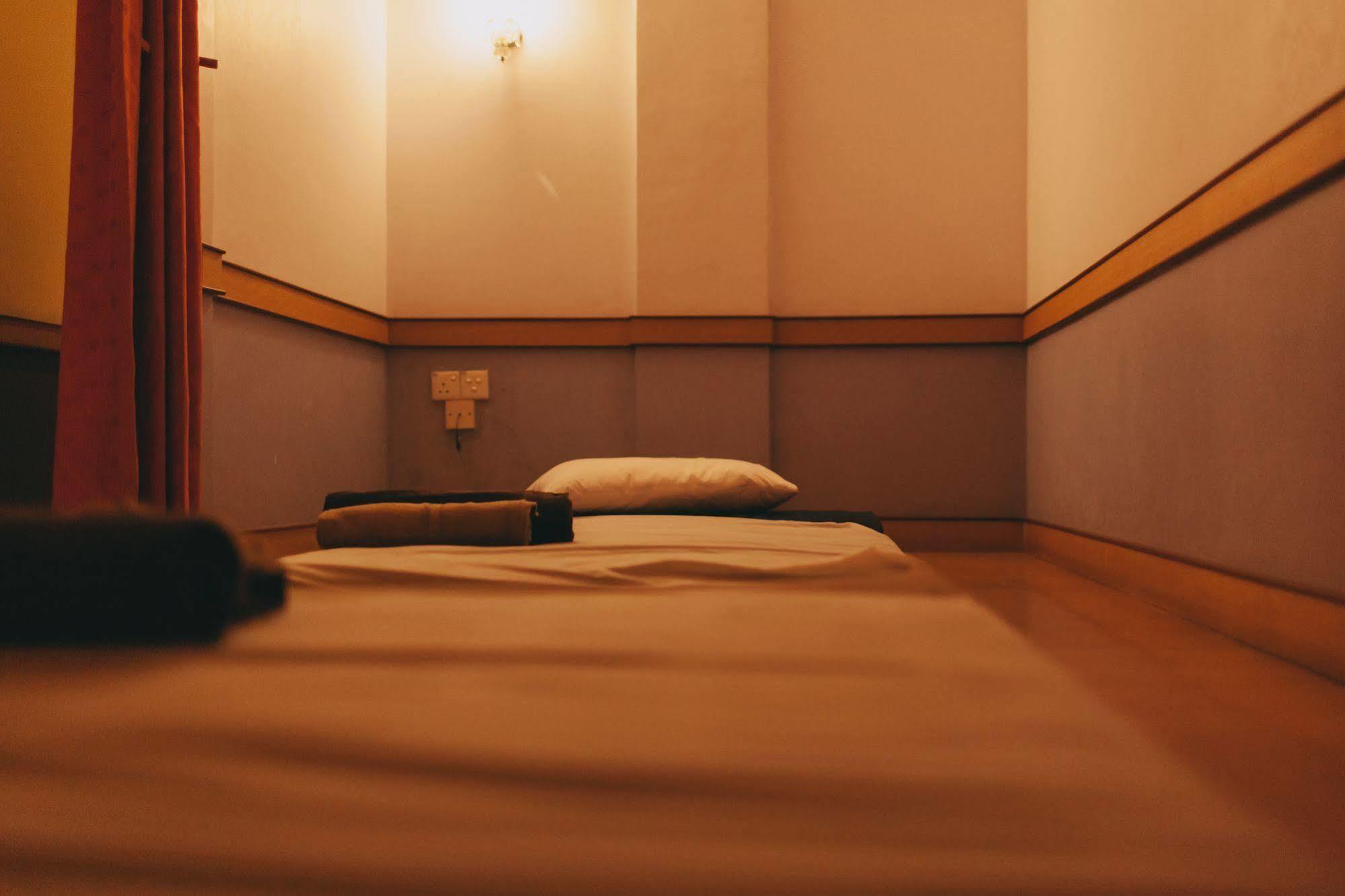 Hotel Gloris Batam Екстер'єр фото