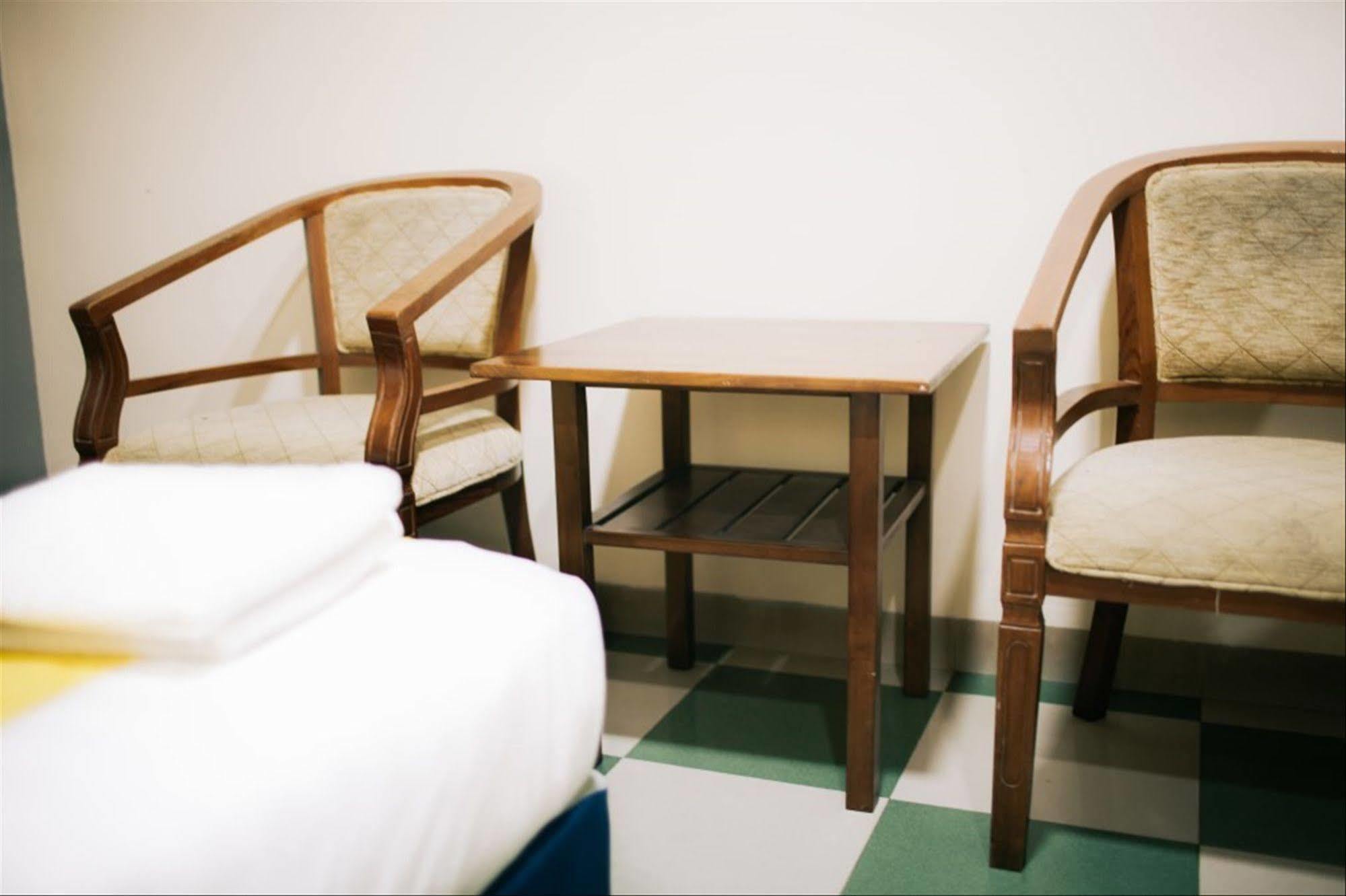 Hotel Gloris Batam Екстер'єр фото