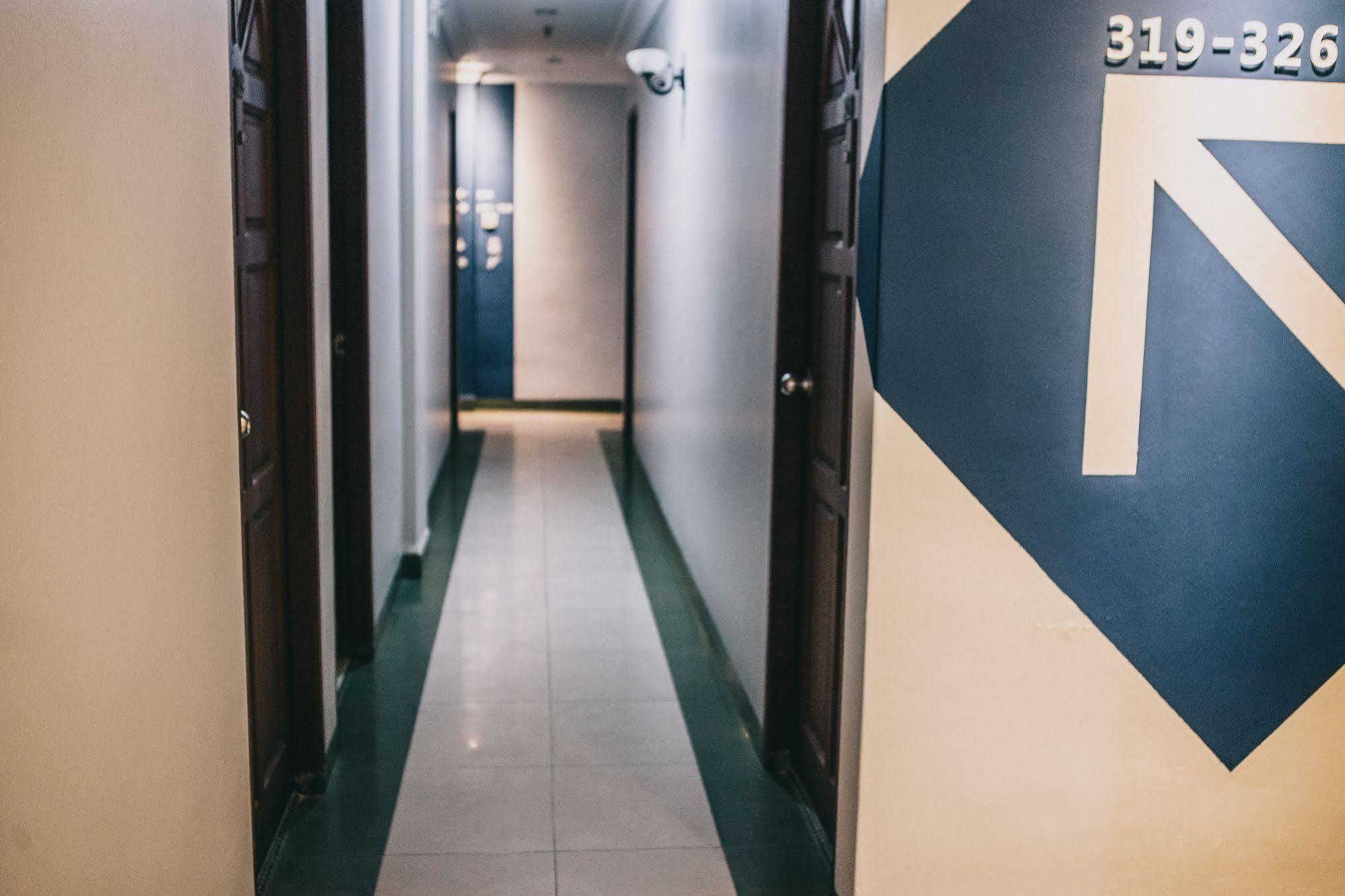 Hotel Gloris Batam Екстер'єр фото